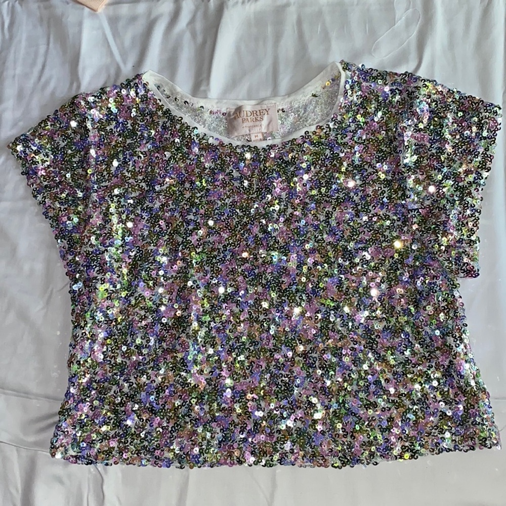 Audrey Parks & Francesca’s Cropped Top